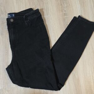 Hollister Black High-Rise Skinny Jeans - True Black